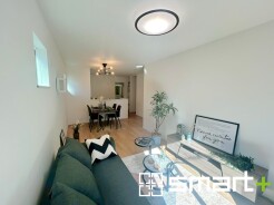 ~穏やかな陽の入るLDK~
・大きな窓のあるLDKは陽当りも良好で明るい空間となっております。
・ご家族団らんなど過ごす時間の多いLDKが明るいのは嬉しいポイントですね。