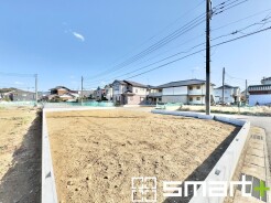 ~建築条件無しの売地が販売開始~
・建築条件(ハウスメーカー指定)がございませんので、お好きなメーカーで建築いただけます。
・詳細につきましてはお気軽にお問い合わせくださいませ。
(1号地)