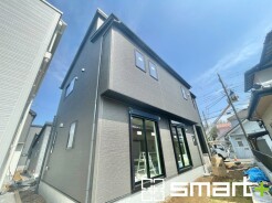 ~ご家族を守る「耐震等級3」~
・住宅性能評価において「耐震等級3」を取得。地震に強い家であることが証明されております。
・倒壊の恐れが低くなりますので、地震保険が半額になるメリットも。
