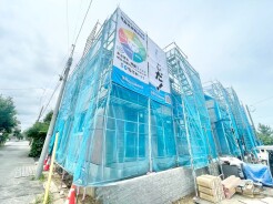 ~完成物件もご案内可能~
・ご案内時には実際の立地に加え、同メーカー・同仕様の完成物件もご案内可能です。
・ぜひ現地と建物をご覧いただき、具体的にイメージしてみてくださいませ。(A号棟)