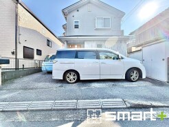 ~綺麗にお使いの外観~
・外観も綺麗にお使いなので、築年数を感じさせない見た目となっております。
・外壁や屋根のリフォームなどをお考えの方もお気軽にご相談くださいませ。