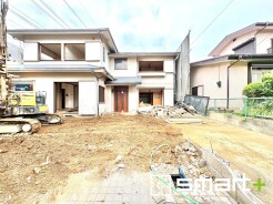 ~完成物件もご案内可能~
・ご案内時には実際の立地に加え、同メーカー・同仕様の完成物件もご案内可能です。
・ぜひ現地と建物をご覧いただき、具体的にイメージしてみてくださいませ。
(A号棟)
