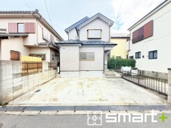 ~綺麗にお使いの外観~
・外観も綺麗にお使いなので、築年数を感じさせない見た目となっております。
・外壁や屋根のリフォームなどをお考えの方もお気軽にご相談くださいませ。